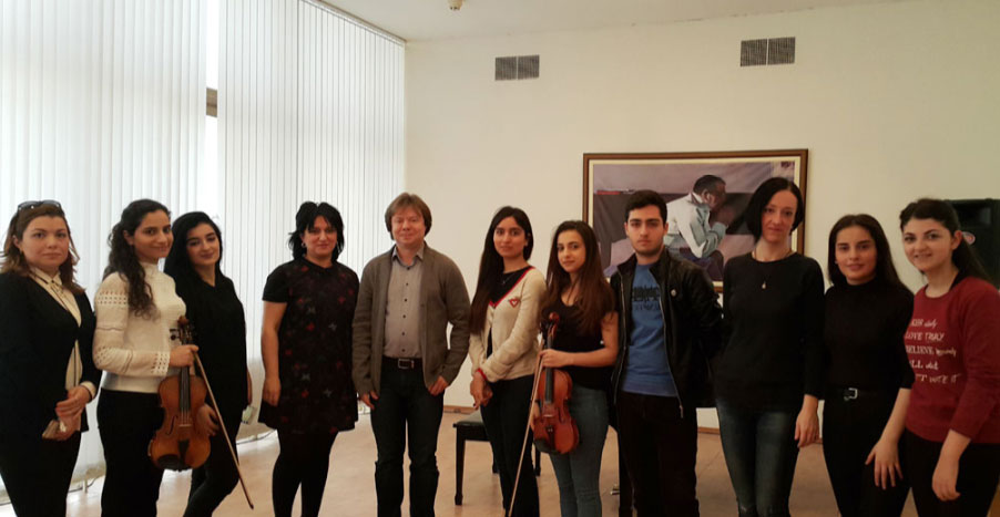 Azerbaycan Bakü Müzik Üniversitesi Galeri